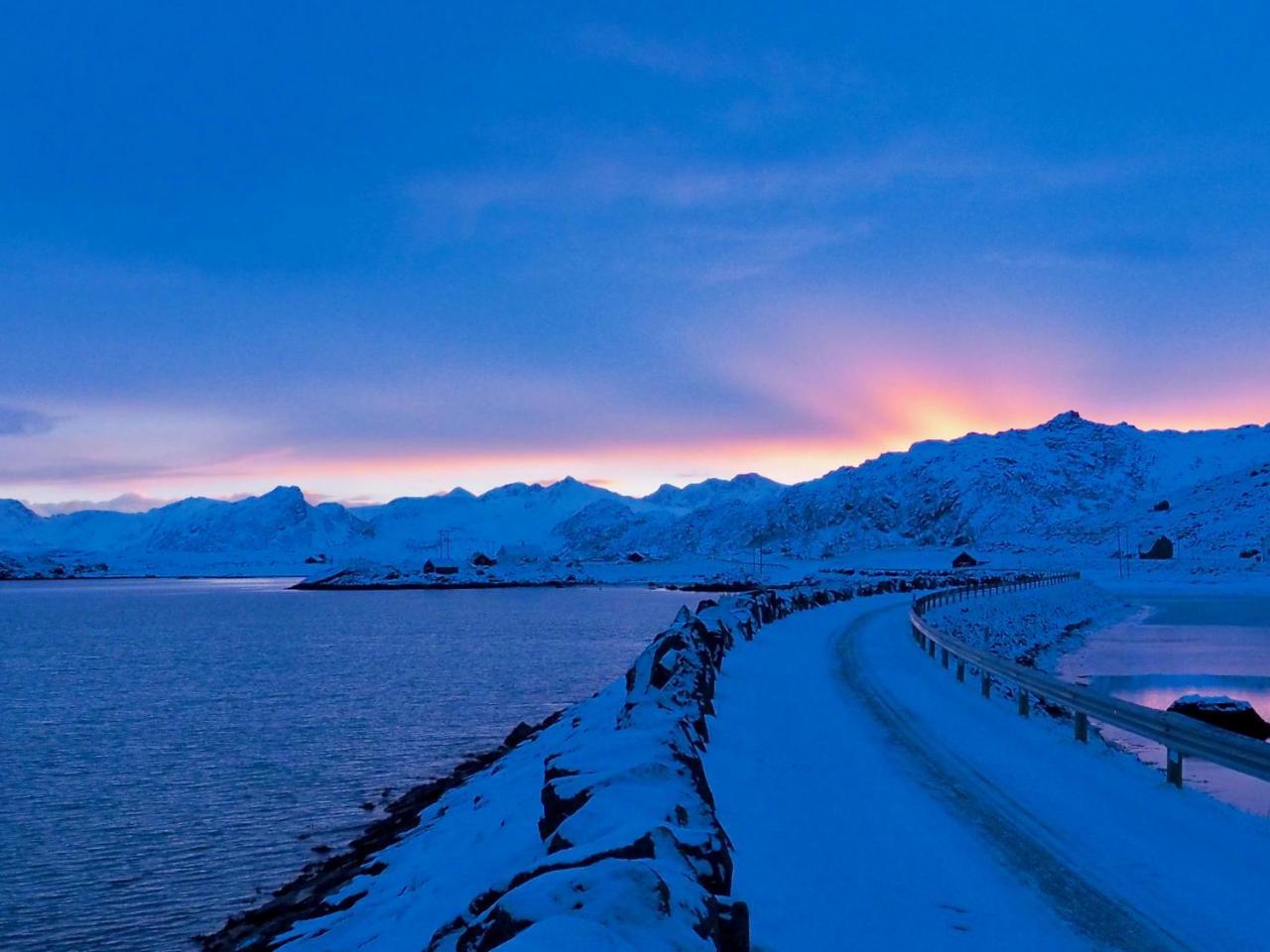 Seaside View Lofoten Bostad ภายนอก รูปภาพ
